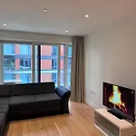 Central London Luxury 2 Bed Apartment