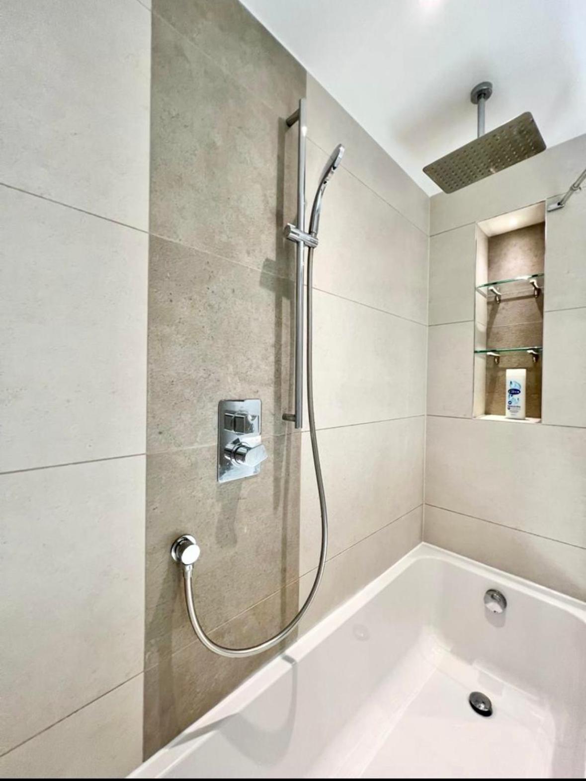 Luxury 2 Bed Londra