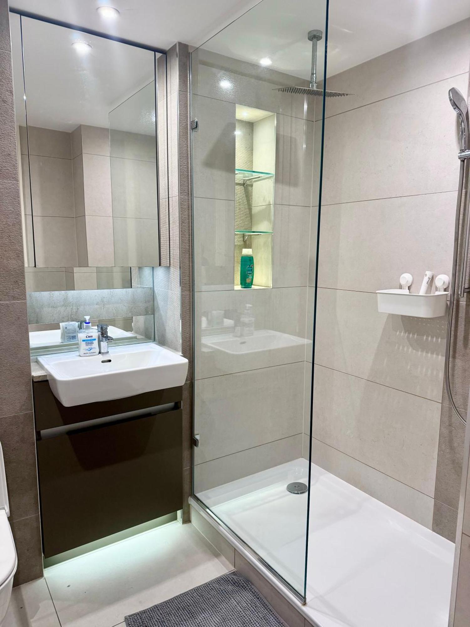 Luxury 2 Bed * Londra